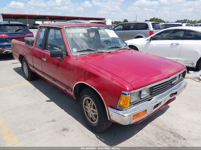 1985 NISSAN 720 KING CAB
