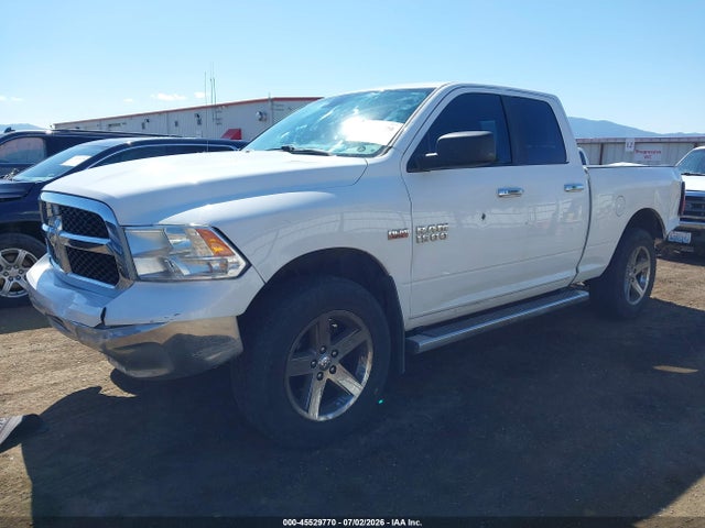 2017 RAM 1500 SLT photo 2