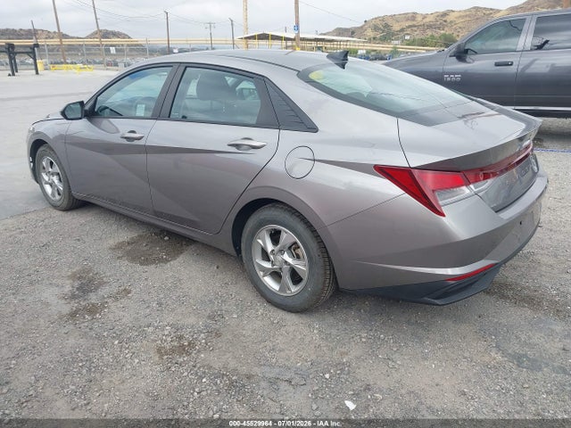 صورة 3 لـ 2023 Hyundai ELANTRA SE