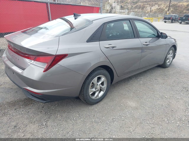 صورة 4 لـ 2023 Hyundai ELANTRA SE