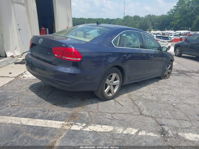 2013 Volkswagen PASSAT 2.5L SE 照片 4