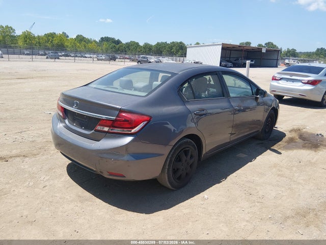 2015 Honda CIVIC LX — фото 4
