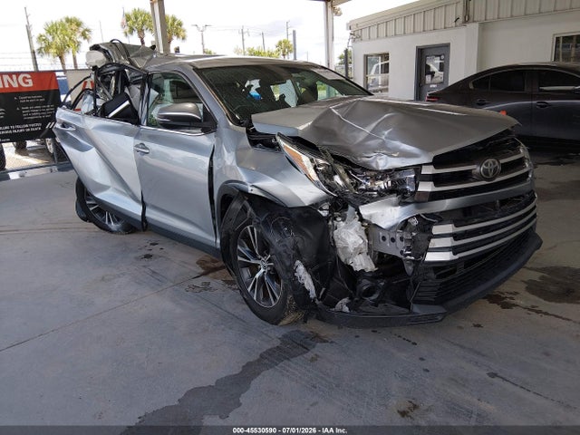 2019 TOYOTA HIGHLANDE LE PLUS