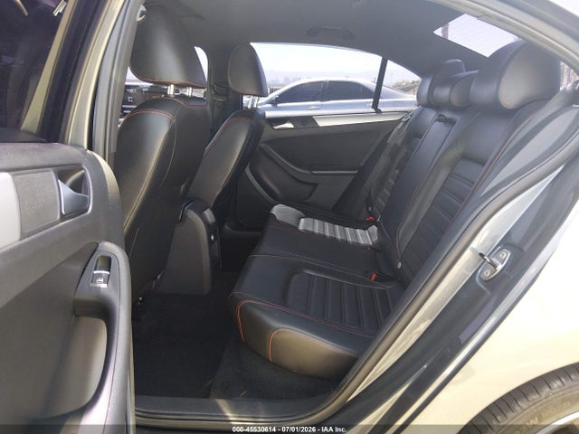 صورة 8 لـ 2013 Volkswagen JETTA GLI AUTOBAHN W/NAV