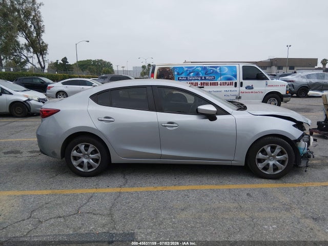 2017 Mazda MAZDA3 SPORT thumbnail 14