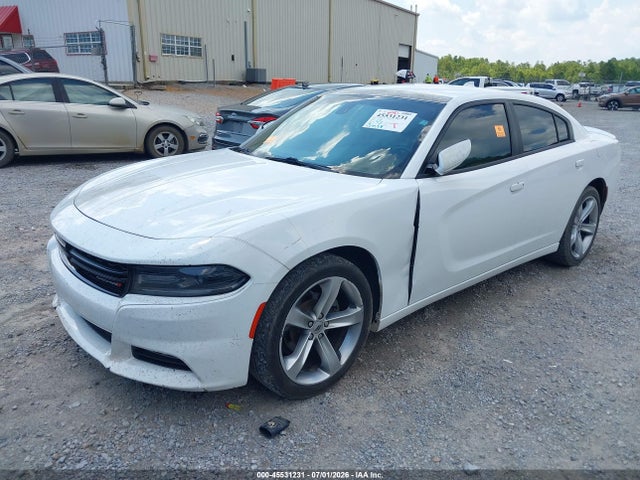صورة 2 لـ 2017 Dodge CHARGER SXT RWD