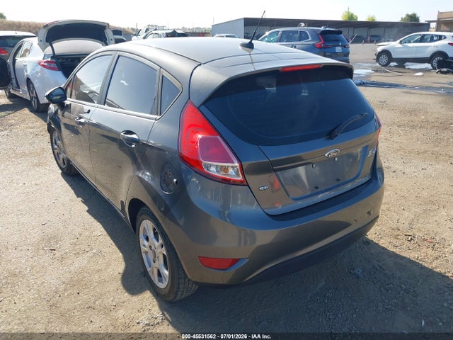 2015 FORD FIESTA SE photo 3