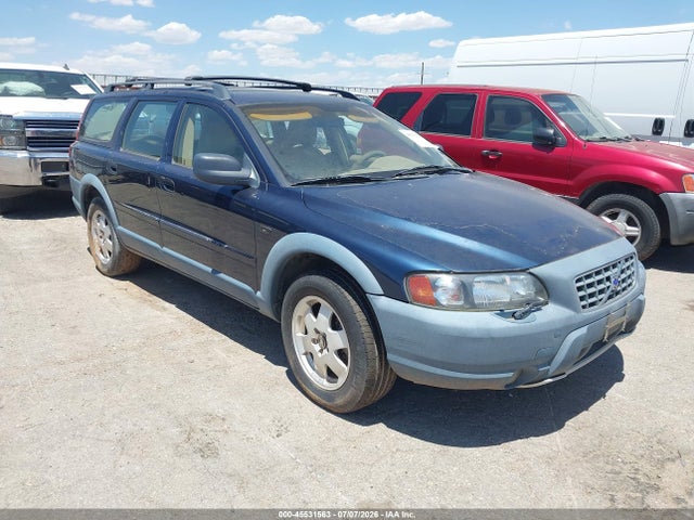 2001 VOLVO V70 XC