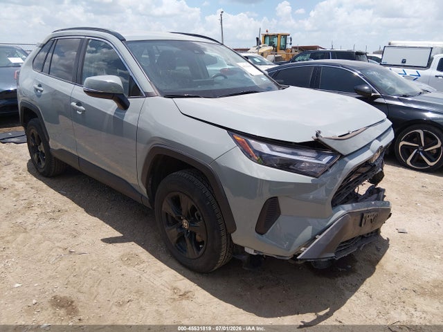 2022 TOYOTA RAV4 XLE