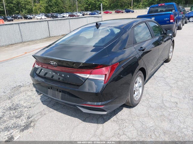 صورة 4 لـ 2023 Hyundai ELANTRA SE