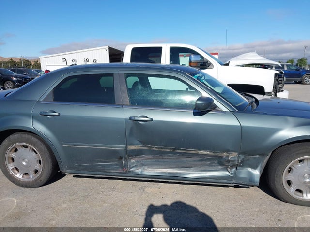 صورة مصغرة 13 لـ 2005 Chrysler 300 TOURING