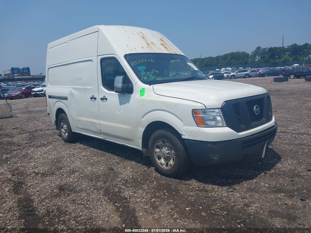2017 NISSAN NV SV V6