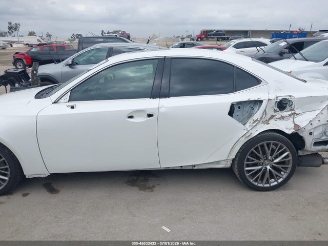 2015 Lexus IS 250 — миниатюра 20