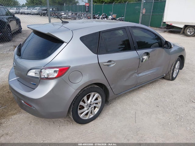 صورة 4 لـ 2013 Mazda MAZDA3 I GRAND TOURING