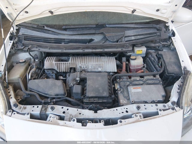 2010 Toyota PRIUS V photo 10
