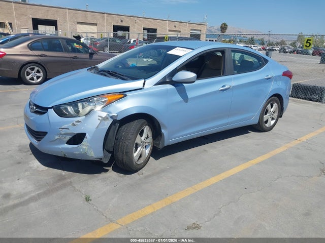 صورة 2 لـ 2013 Hyundai ELANTRA GLS