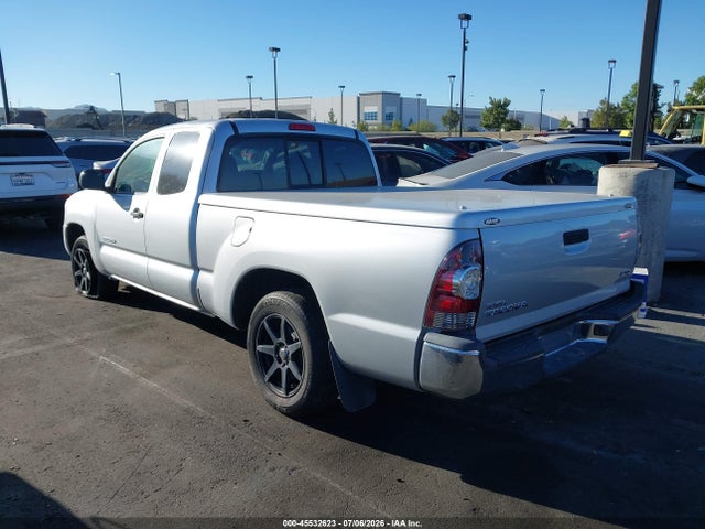 2011 Toyota TACOMA 照片 3