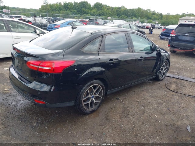 صورة 4 لـ 2017 FORD FOCUS SEL
