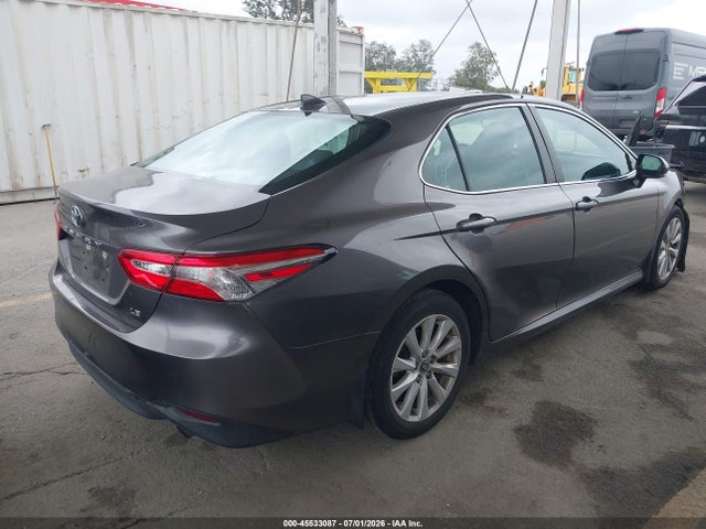 صورة 4 لـ 2020 Toyota CAMRY LE