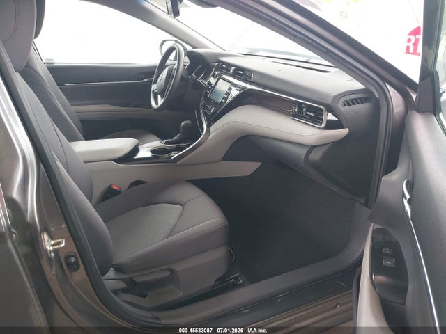 صورة 5 لـ 2020 Toyota CAMRY LE