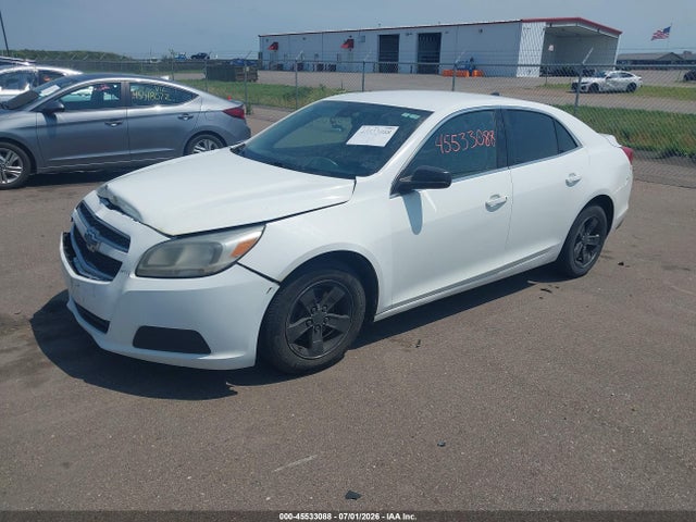 2013 Chevrolet MALIBU 1LS 照片 2