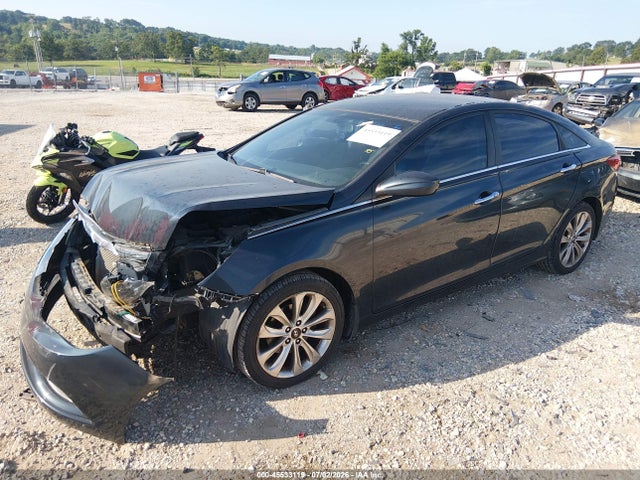 2013 Hyundai SONATA SE 照片 2