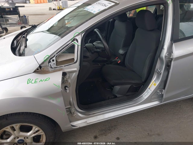 صورة 6 لـ 2015 FORD FIESTA SE