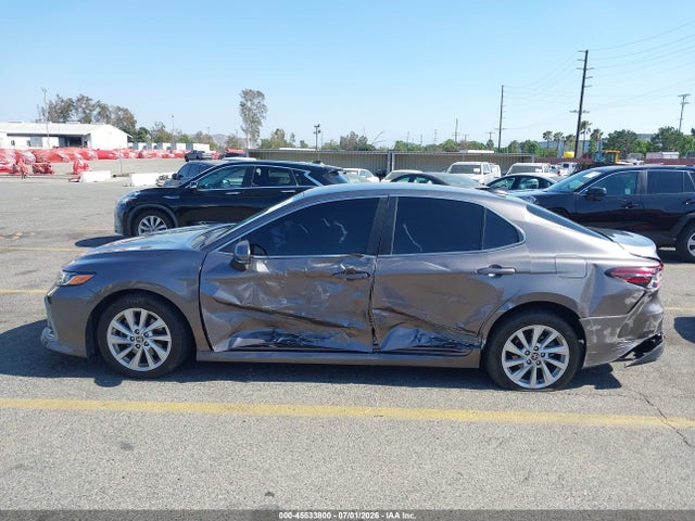 2022 Toyota CAMRY LE — миниатюра 14