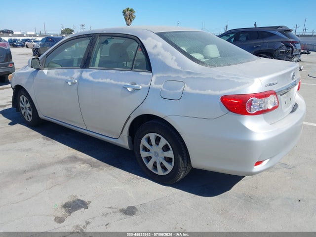 2011 Toyota COROLLA LE 照片 3