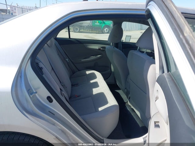 2011 Toyota COROLLA LE 照片 8