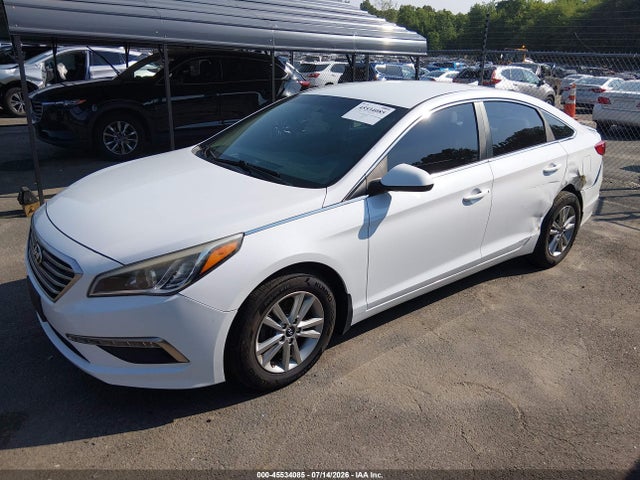 صورة 2 لـ 2015 Hyundai SONATA SE