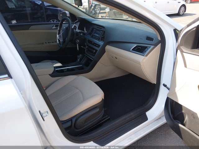 صورة 5 لـ 2015 Hyundai SONATA SE