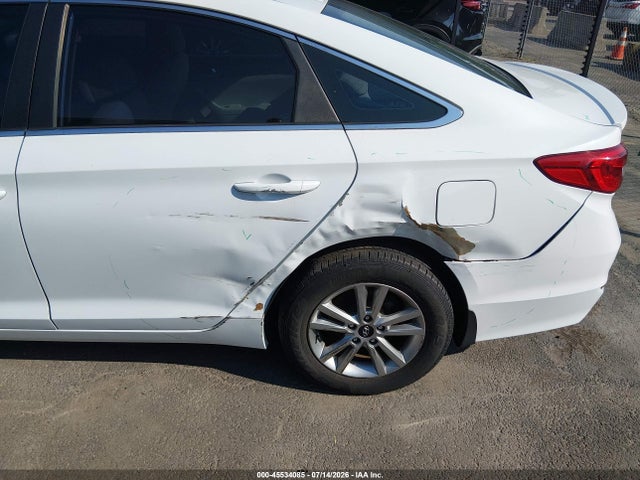 صورة 6 لـ 2015 Hyundai SONATA SE