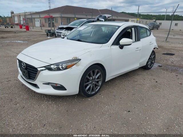 صورة 2 لـ 2018 Mazda MAZDA3 TOURING