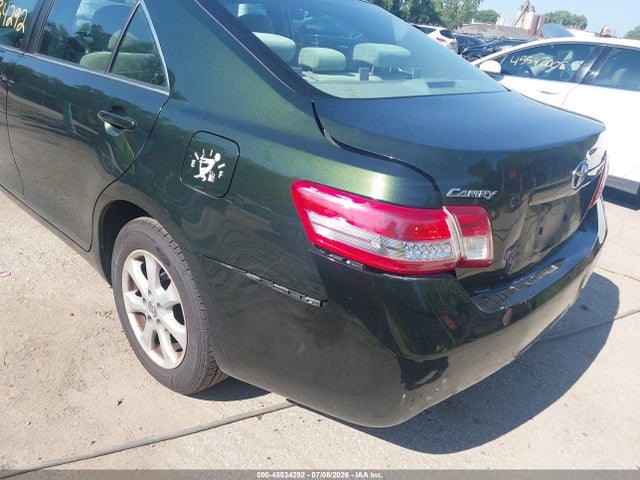 صورة 6 لـ 2010 Toyota CAMRY LE