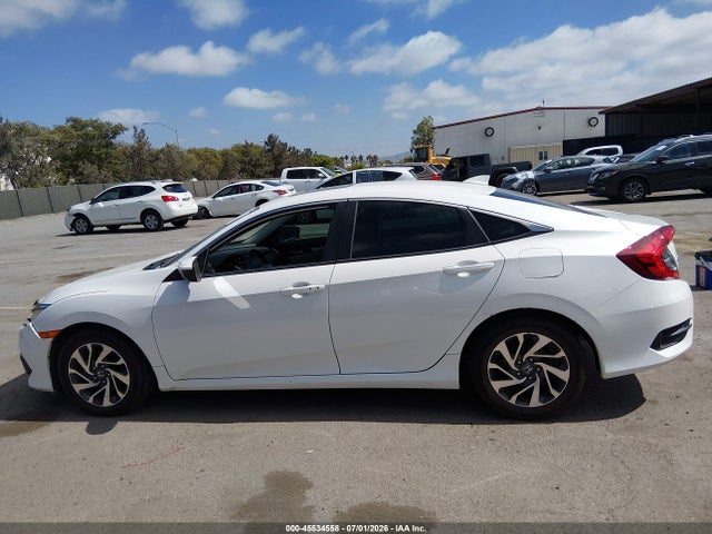 صورة مصغرة 14 لـ 2018 Honda CIVIC EX