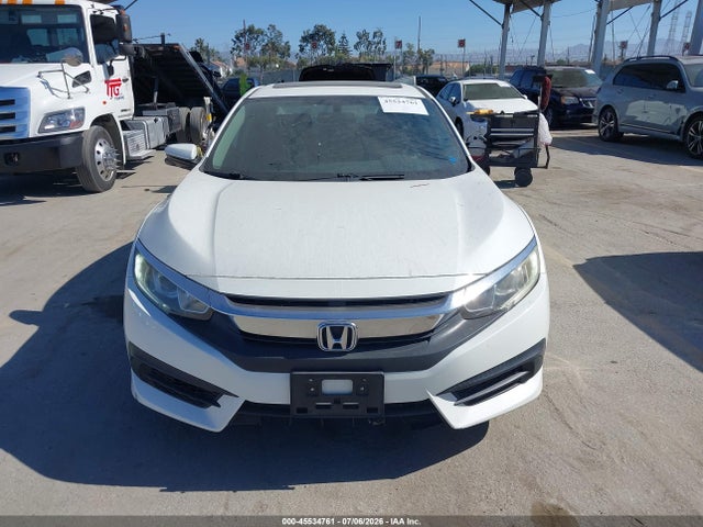صورة مصغرة 13 لـ 2017 Honda CIVIC EX