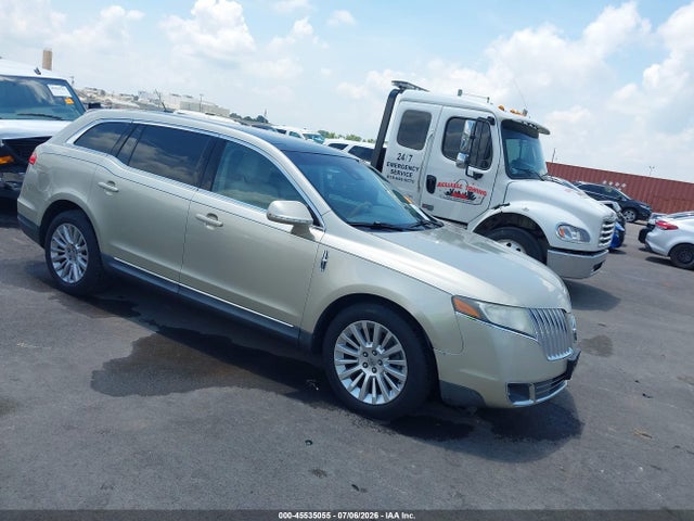 2010 LINCOLN MKT 