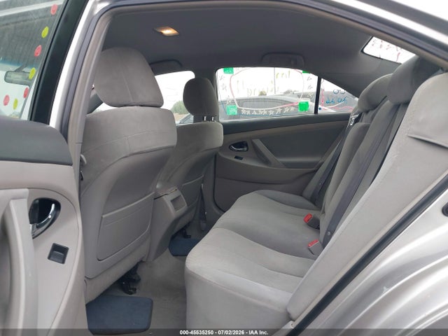 2009 Toyota CAMRY LE photo 8
