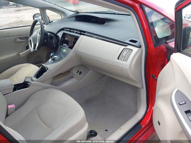 صورة 5 لـ 2011 Toyota PRIUS THREE