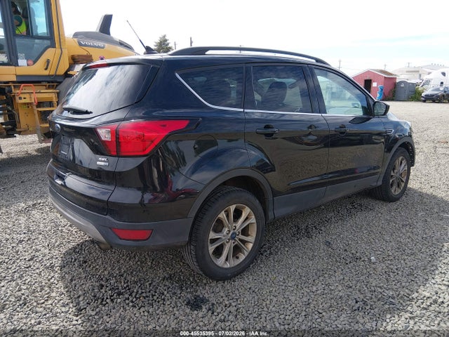 2019 FORD ESCAPE SEL 4