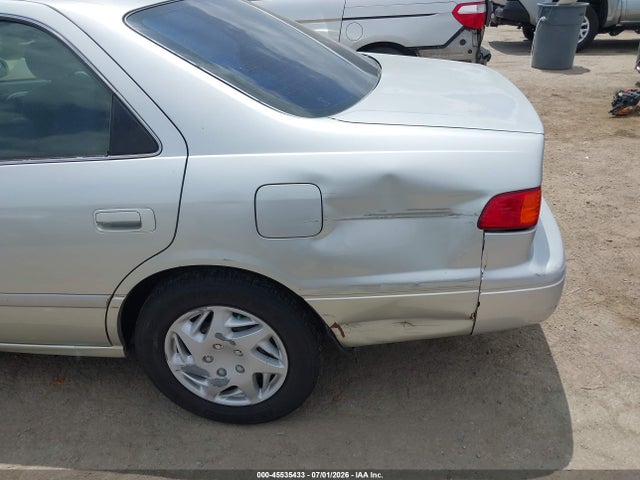 صورة 6 لـ 2001 Toyota CAMRY LE V6