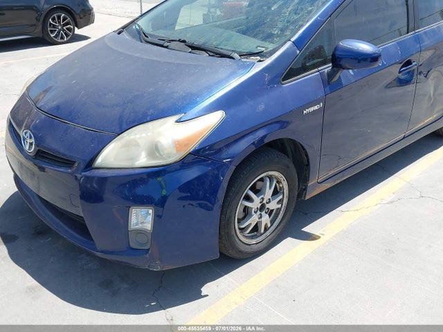 2010 Toyota PRIUS III — миниатюра 18