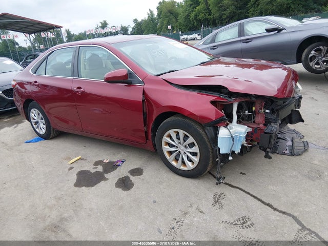 2015 TOYOTA CAMRY LE