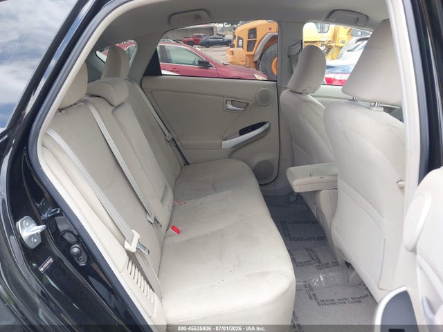 2011 Toyota PRIUS THREE photo 8