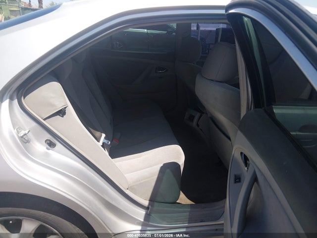 صورة 8 لـ 2011 Toyota CAMRY LE
