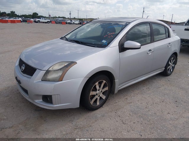 2012 Nissan SENTRA 2.0 SR 照片 2