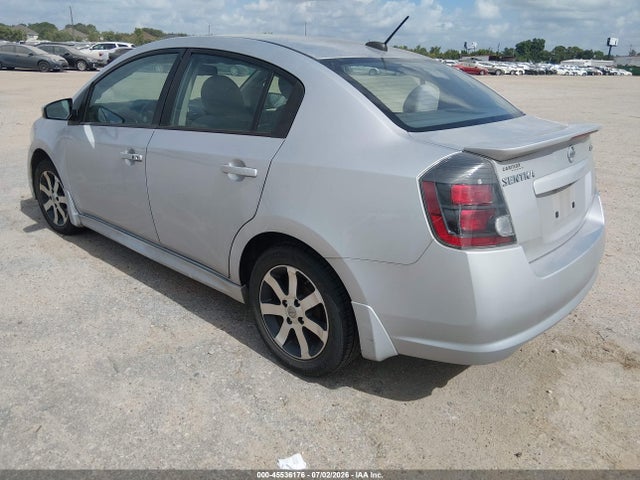 2012 Nissan SENTRA 2.0 SR 照片 3