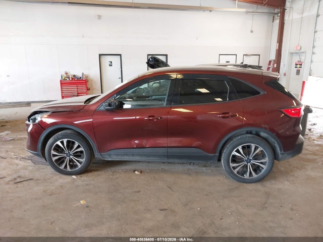 2021 FORD ESCAPE SE 14