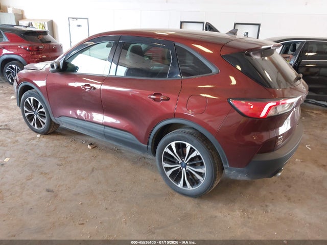 2021 FORD ESCAPE SE 3